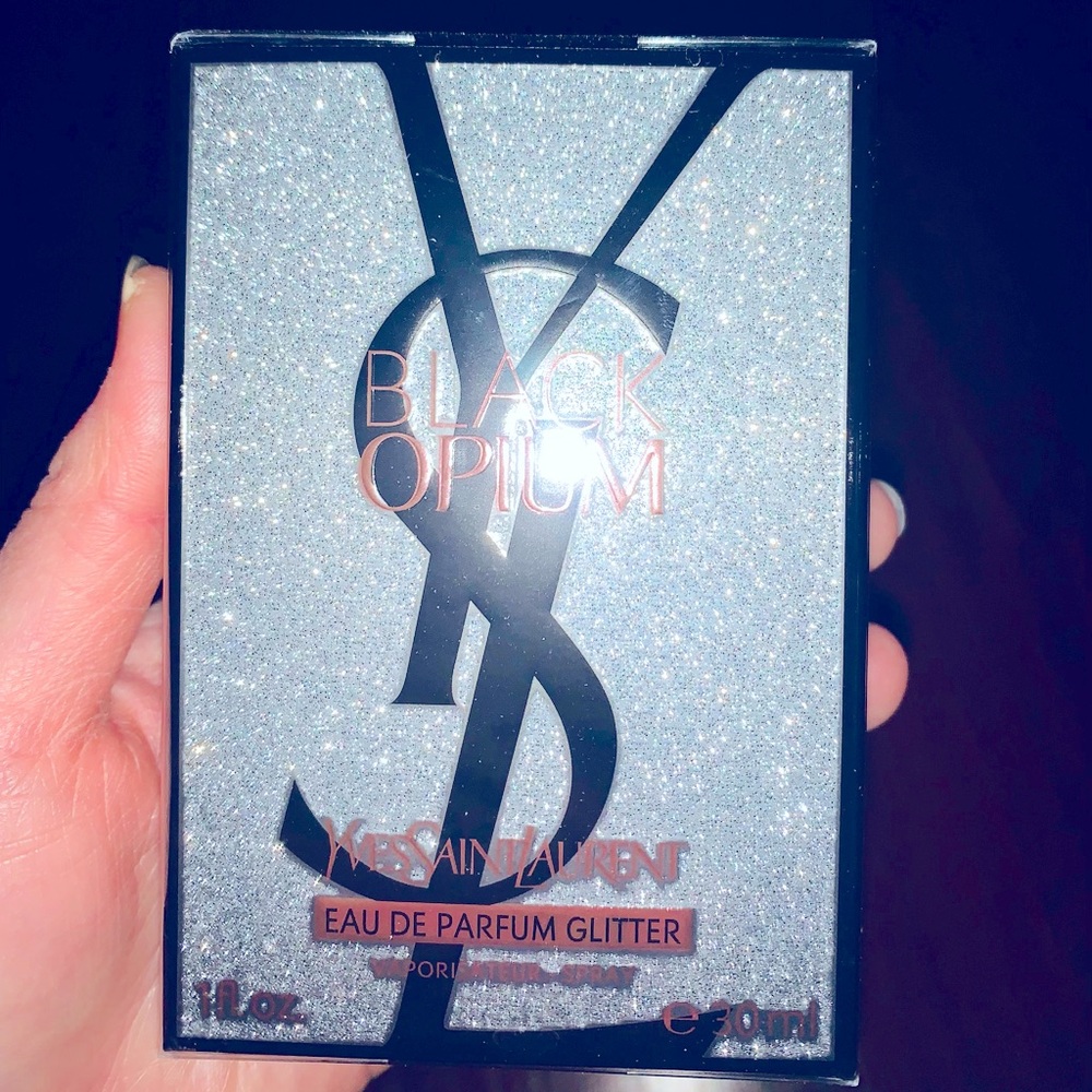 Yves Saint Laurent Black Opium Perfume